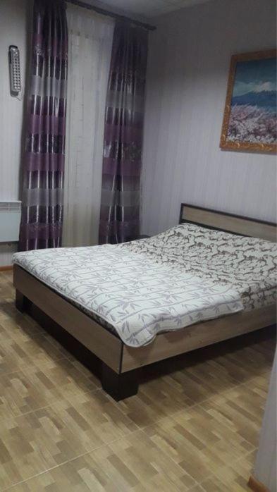 Shanghai Hotel Konotop Eksteriør bilde